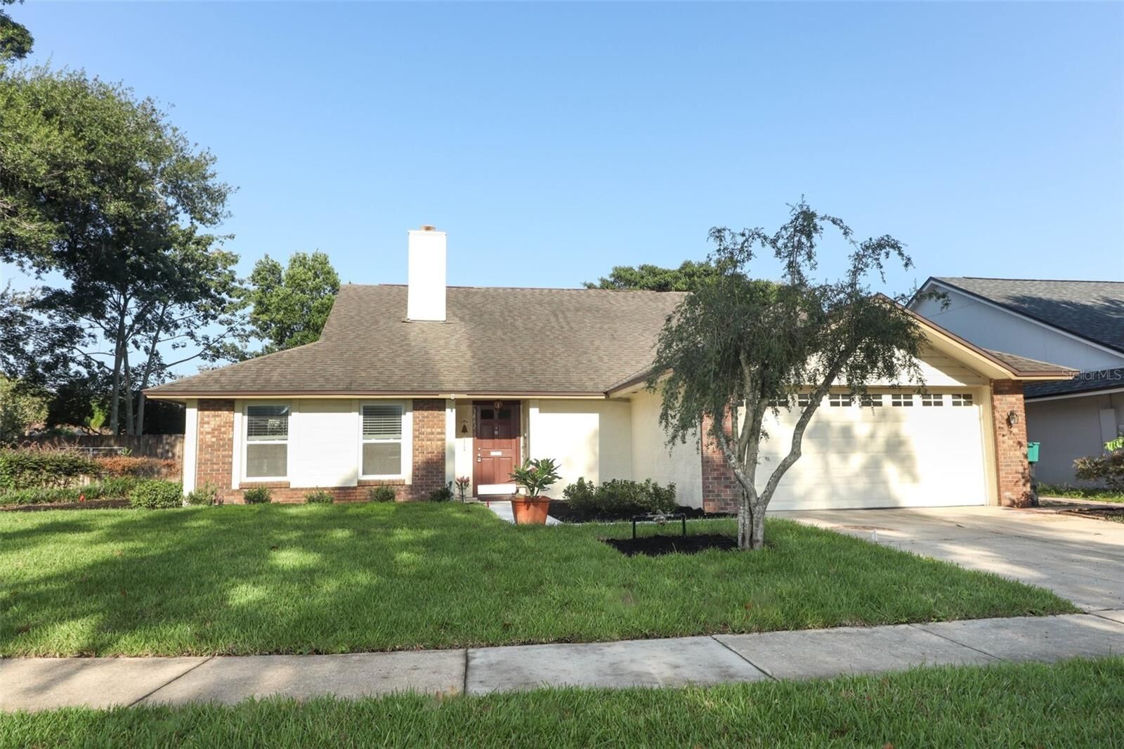 Property Photo:  3882 Biscayne Drive  FL 32708 