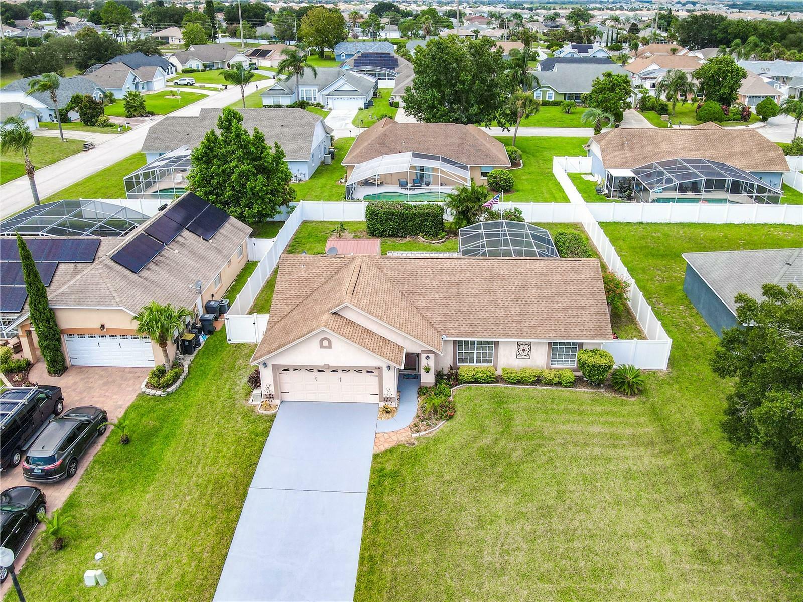 Property Photo:  5634 Loma Vista Court  FL 33896 