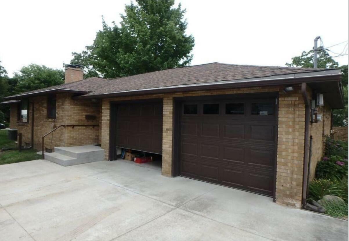 Property Photo:  603 Woodlawn Court  MI 49420 