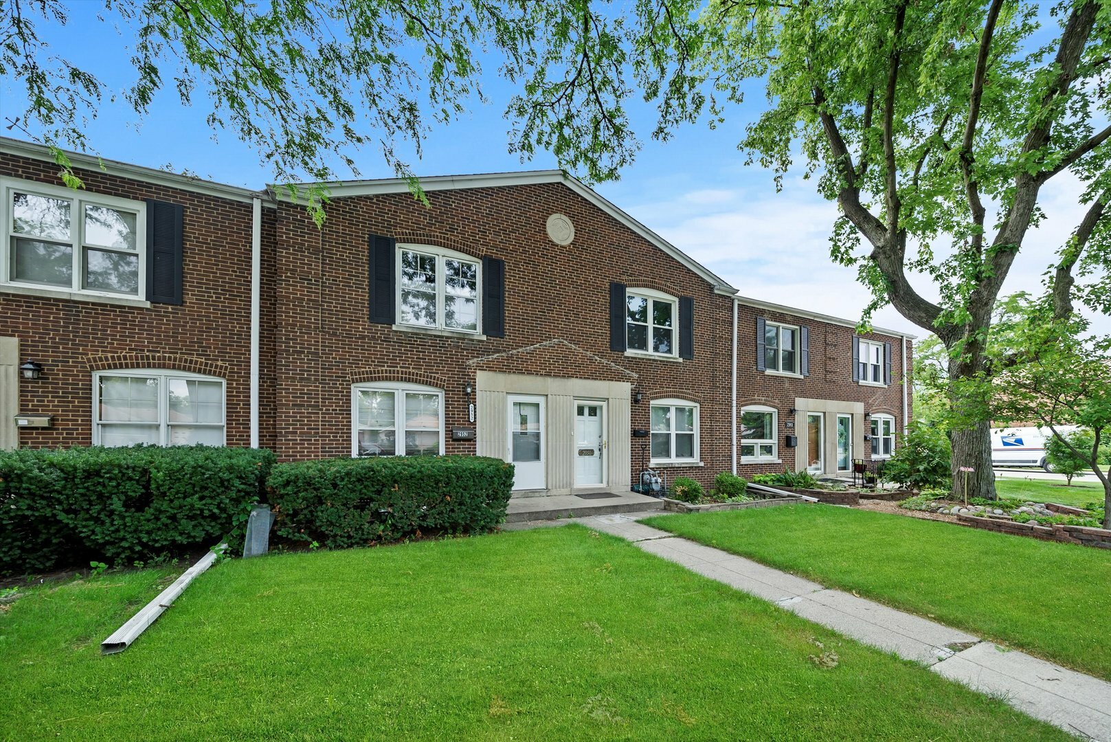 Property Photo:  2950 Desplaines Avenue  IL 60546 