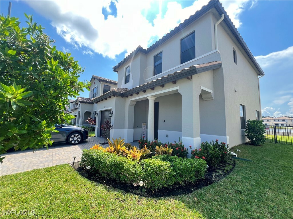 Property Photo:  5644 Cerva Lane  FL 34142 