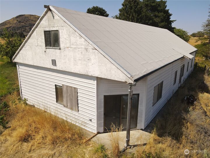 Property Photo:  12 B  Yarnell  WA 98855 