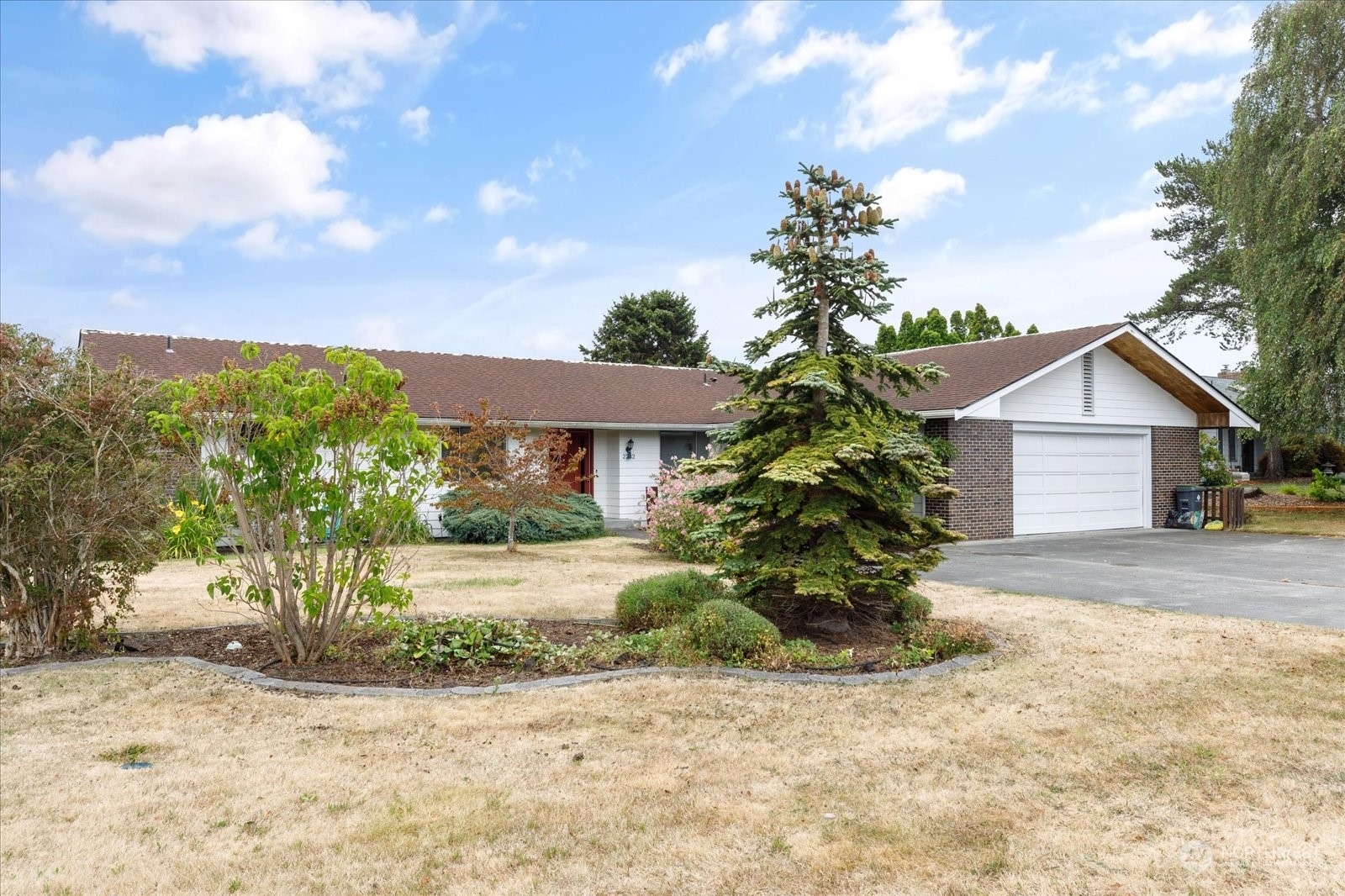 Property Photo:  2282  Fairway Lane  WA 98277 