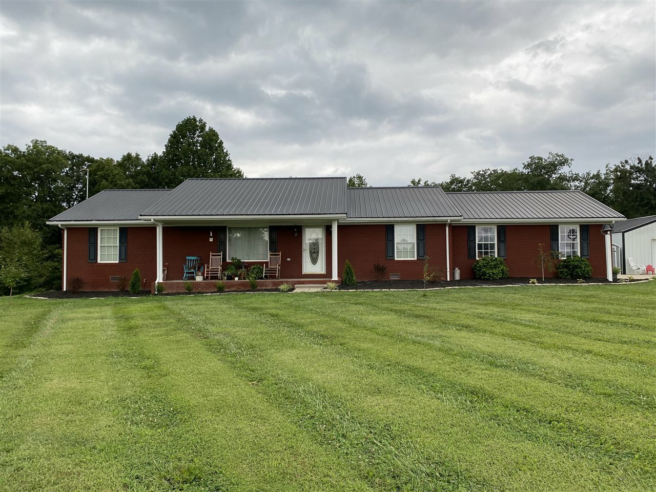 Property Photo:  1055 Roseburg Road  KY 42259 