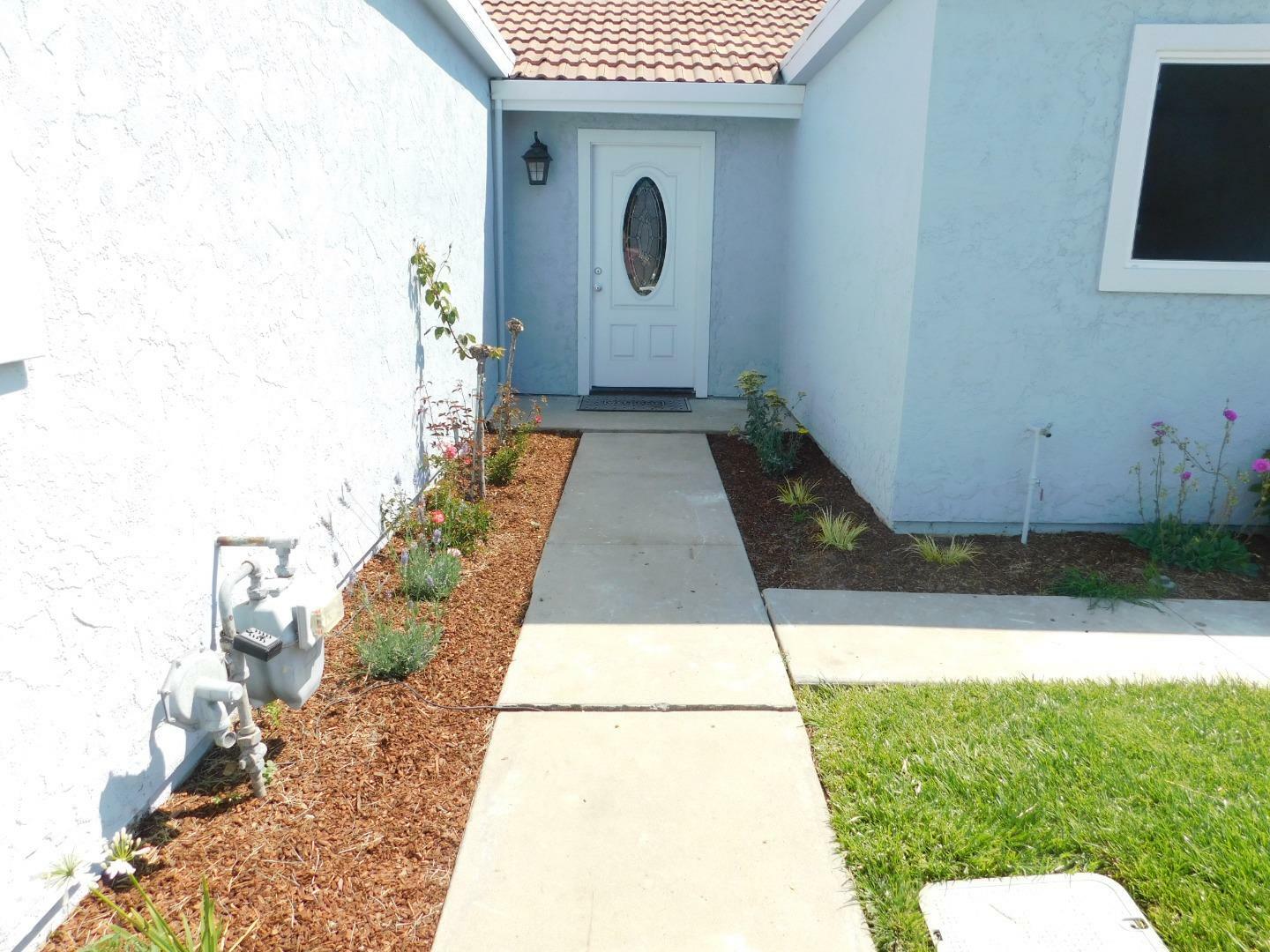 Property Photo:  660 Alvarado Court  CA 93907 