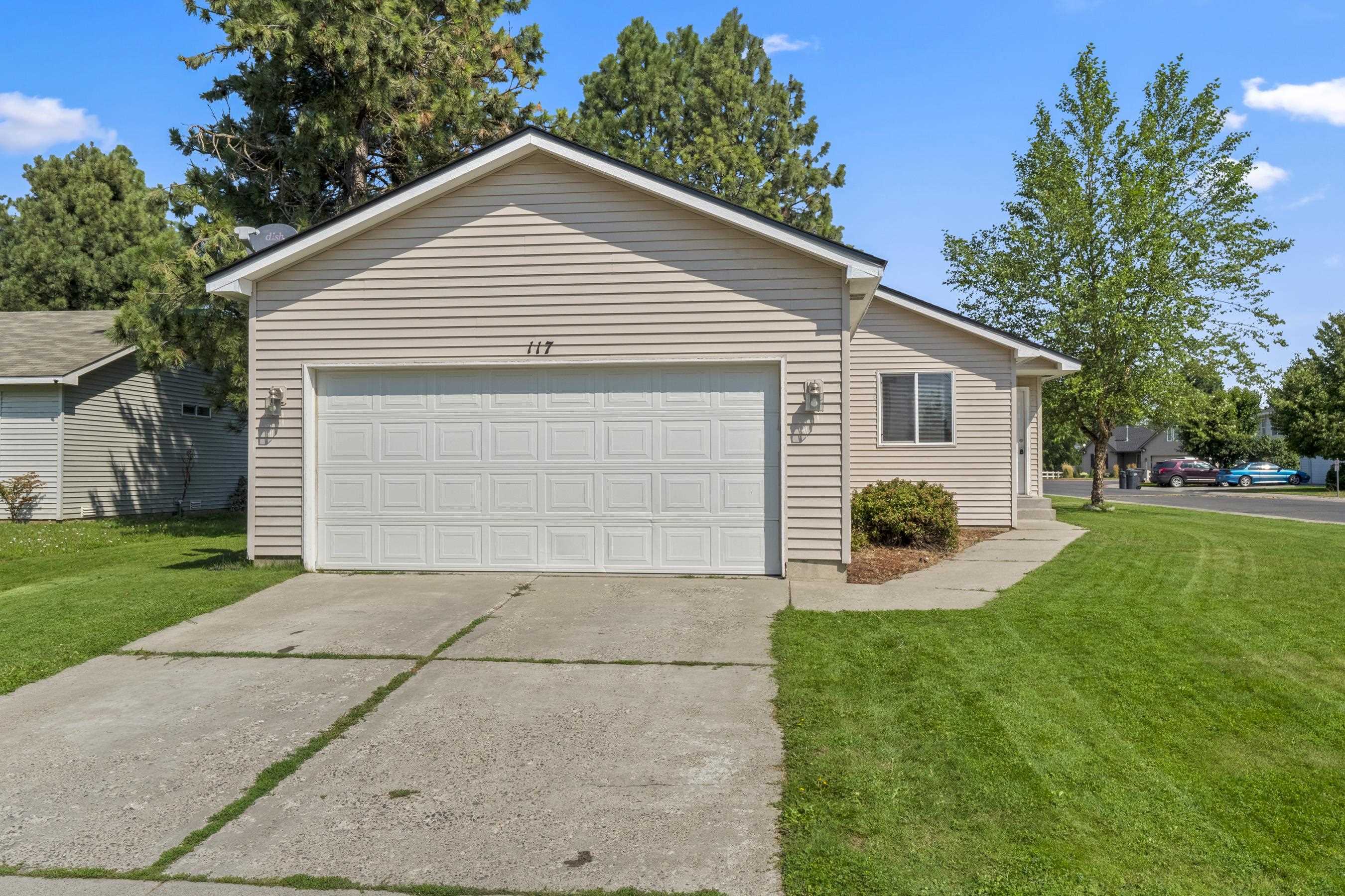 Property Photo:  117 Pinecrest Ln  WA 99004 