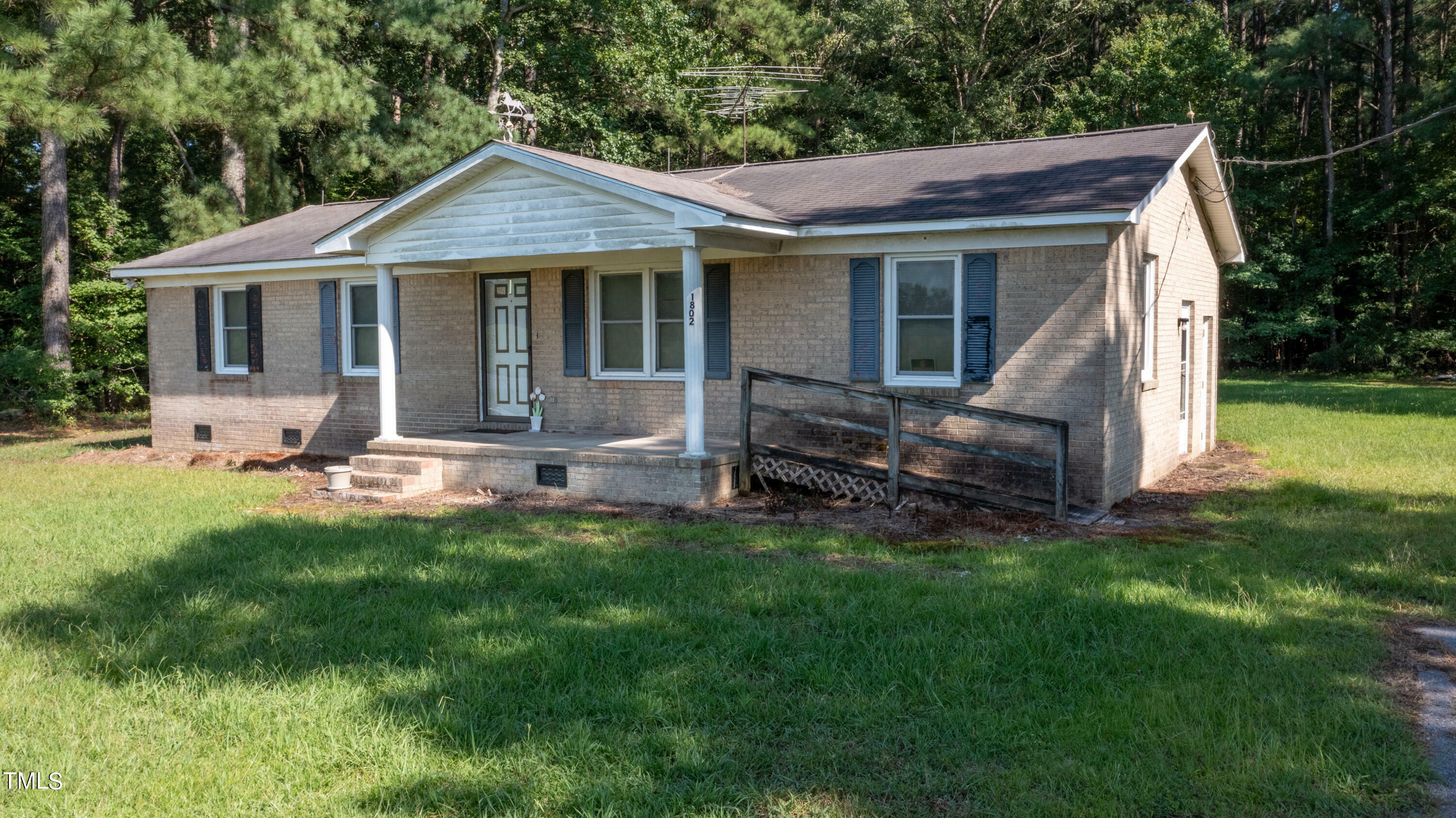 Property Photo:  1802 Willis Hare Road  NC 27862 