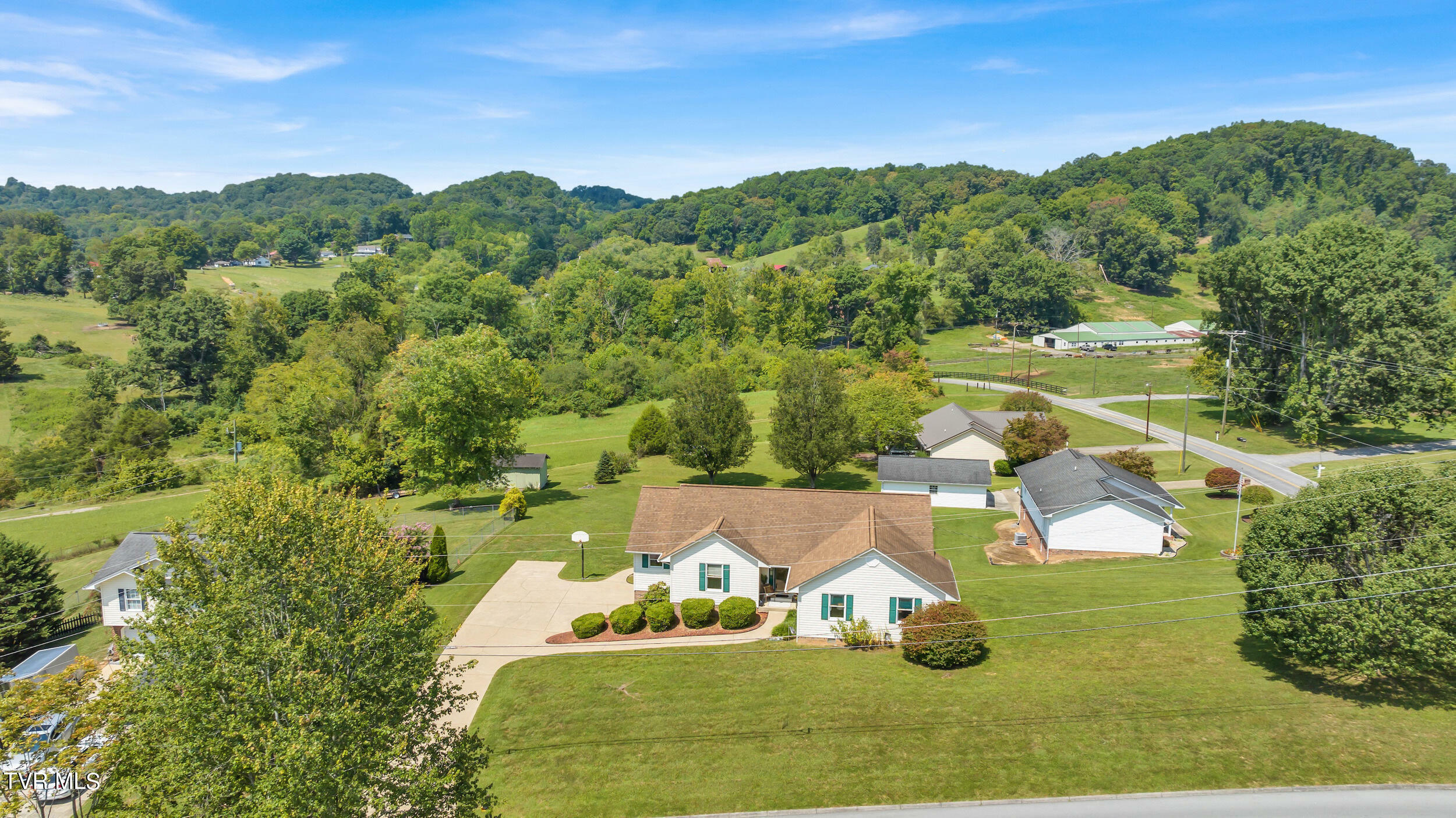 Property Photo:  100 Valley Crest Drive  TN 37645 