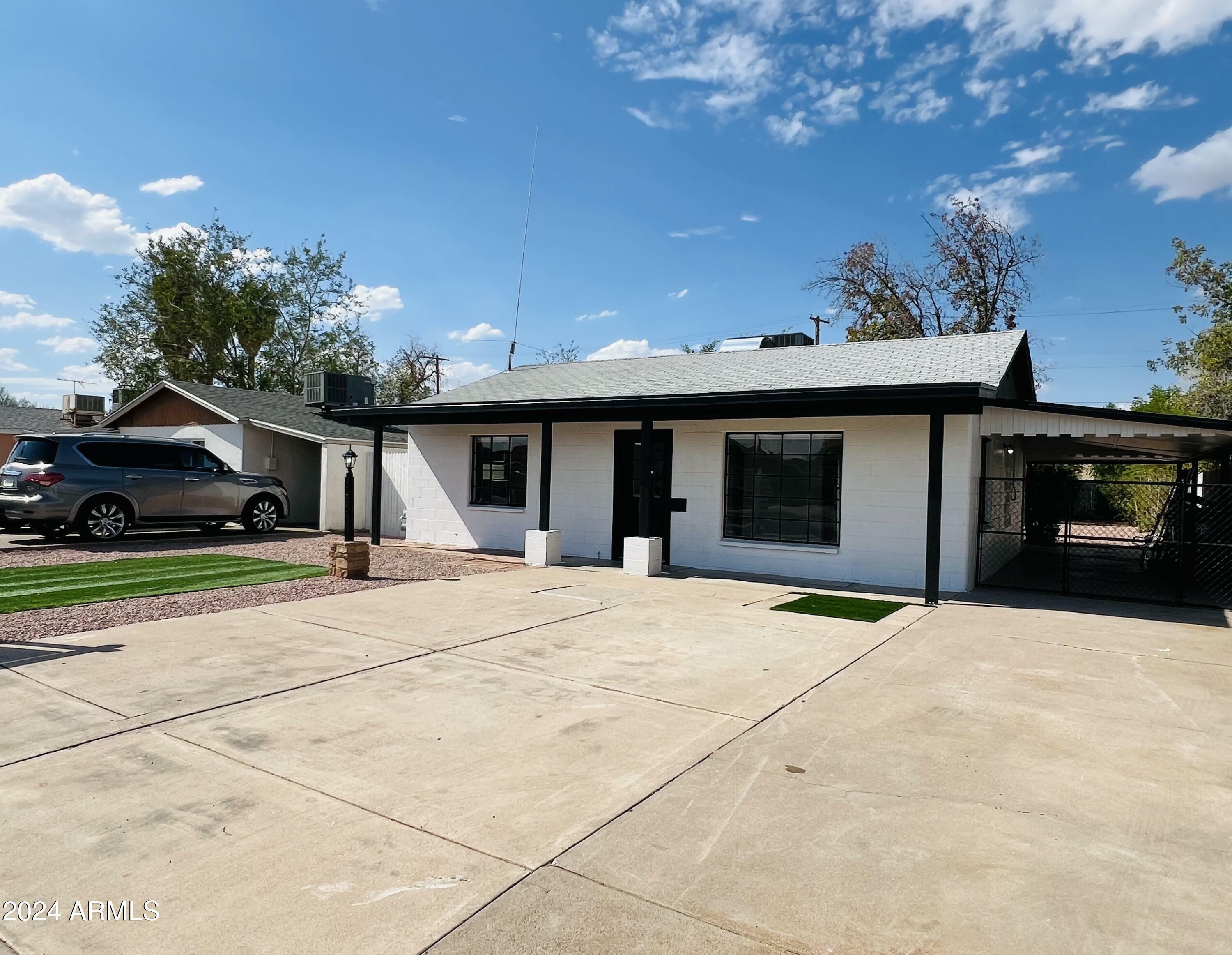 Property Photo:  630 W 1st Street  AZ 85201 