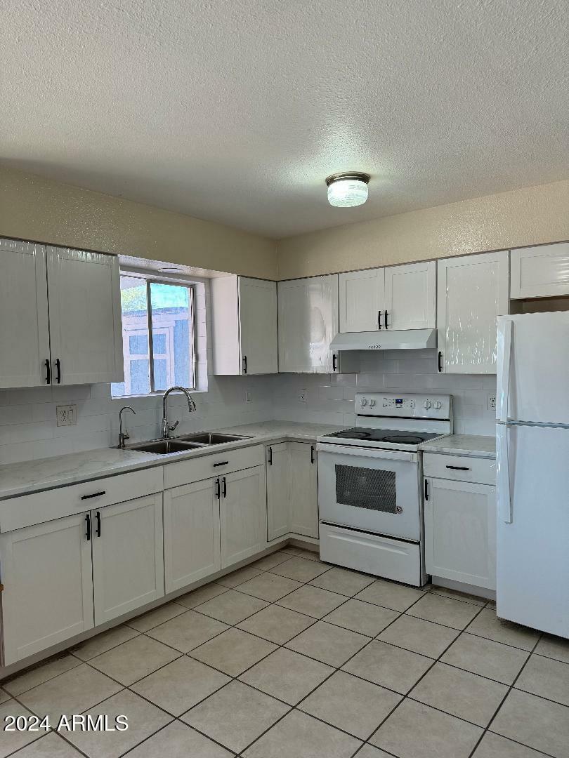 Property Photo:  1117 W Mesquite Street  AZ 85224 