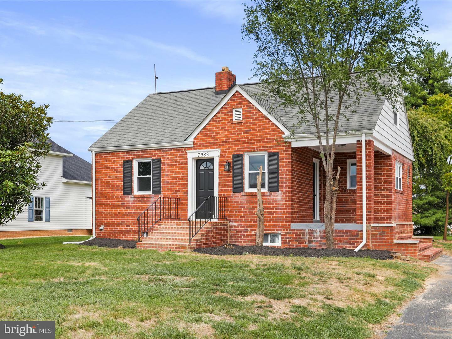 Property Photo: 7983 Church Street VA 22645