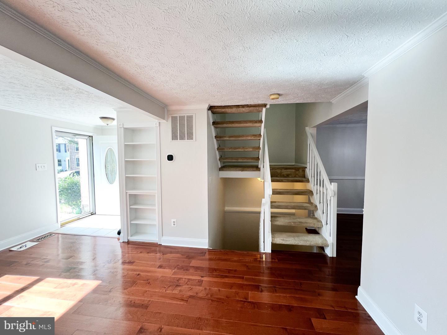 Property Photo:  6354 Bonham Place  VA 20121 