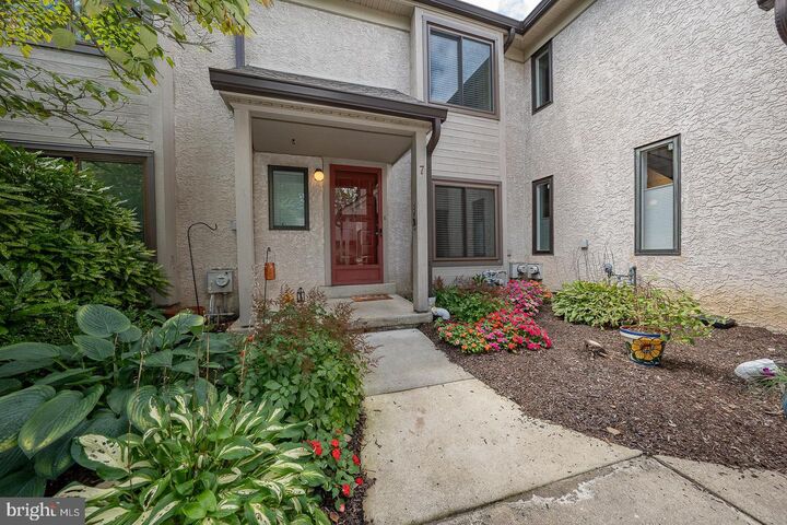 7 Oakmont Place  Media PA 19063 photo