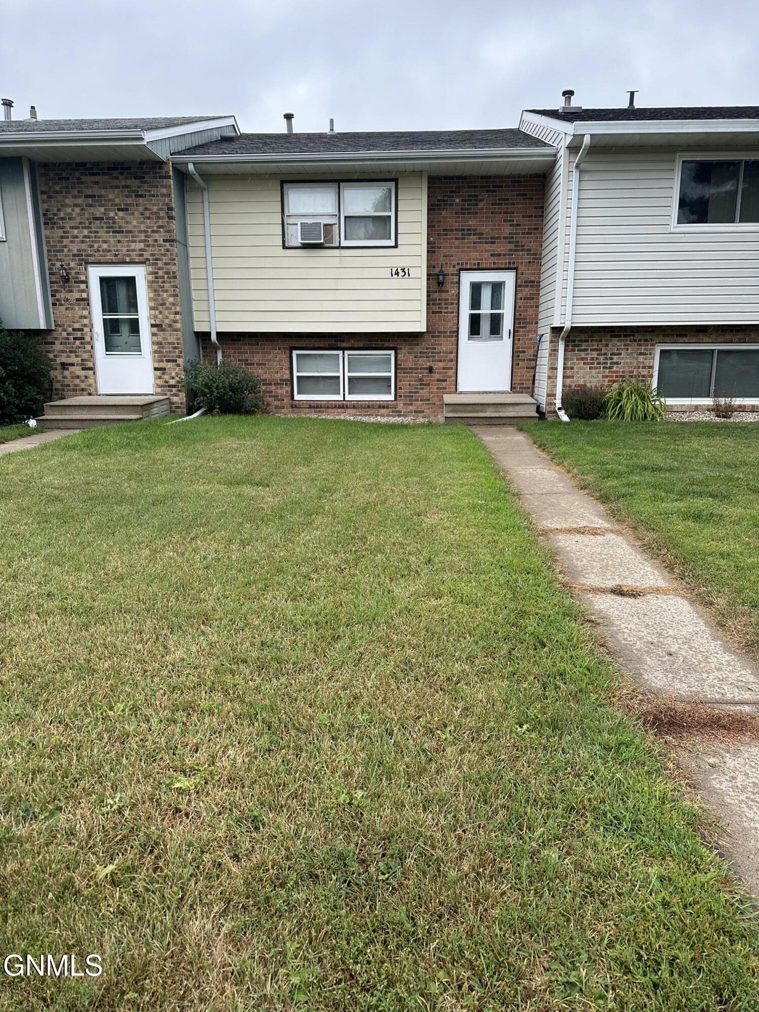 Property Photo: 1431 9th Avenue NE ND 58401