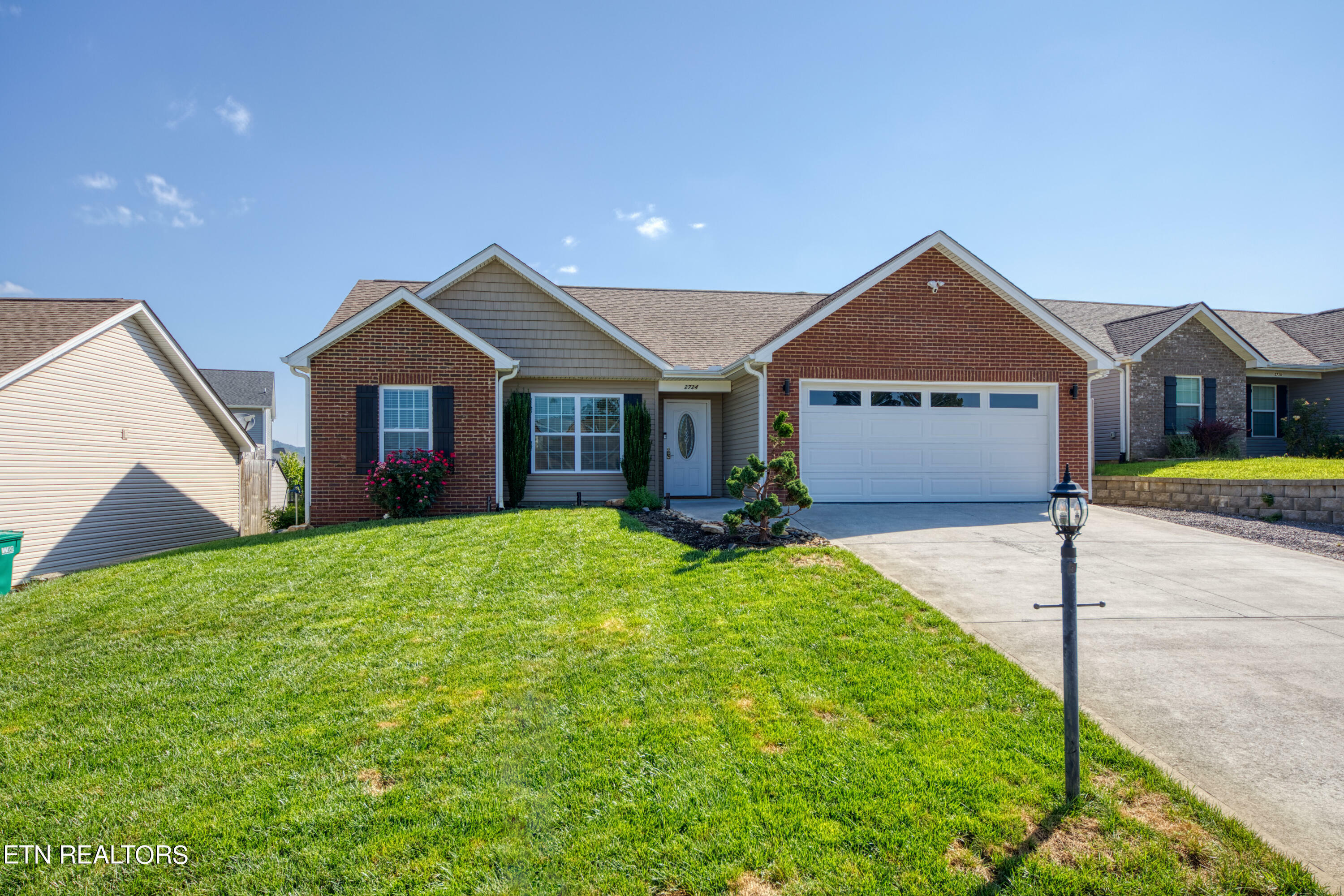 Property Photo:  2724 Palace Green Rd  TN 37924 