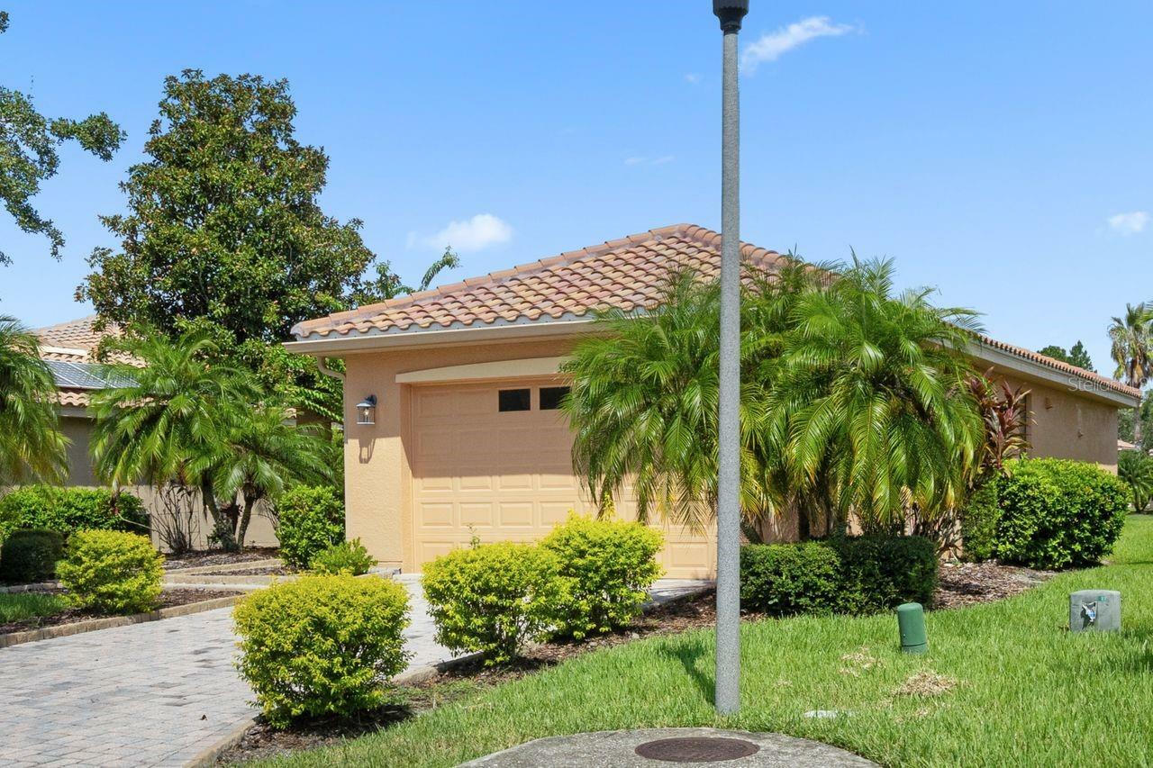 Property Photo:  343 Indian Wells Avenue  FL 34759 