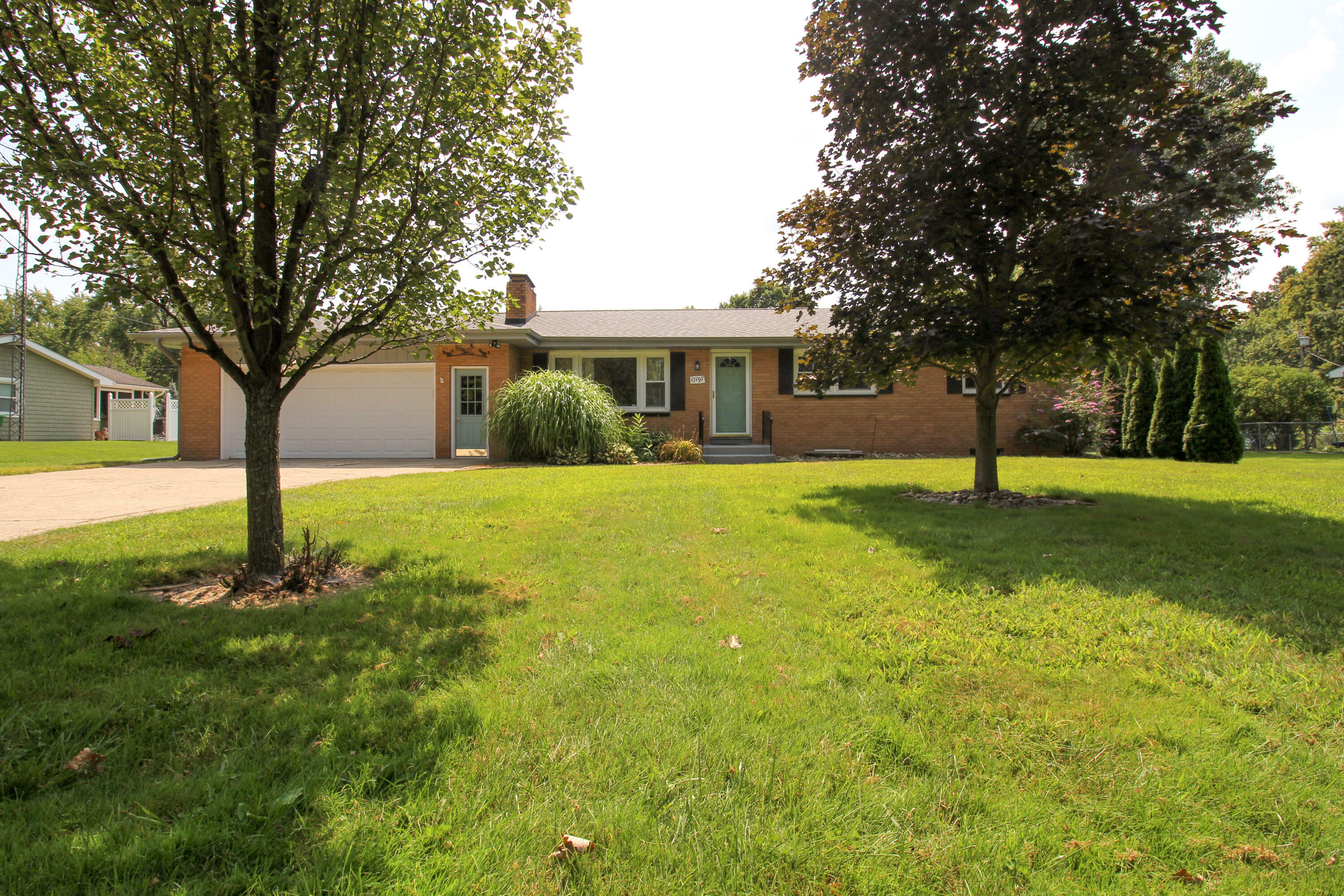 Property Photo:  17197 Moorepark Road  MI 49093 