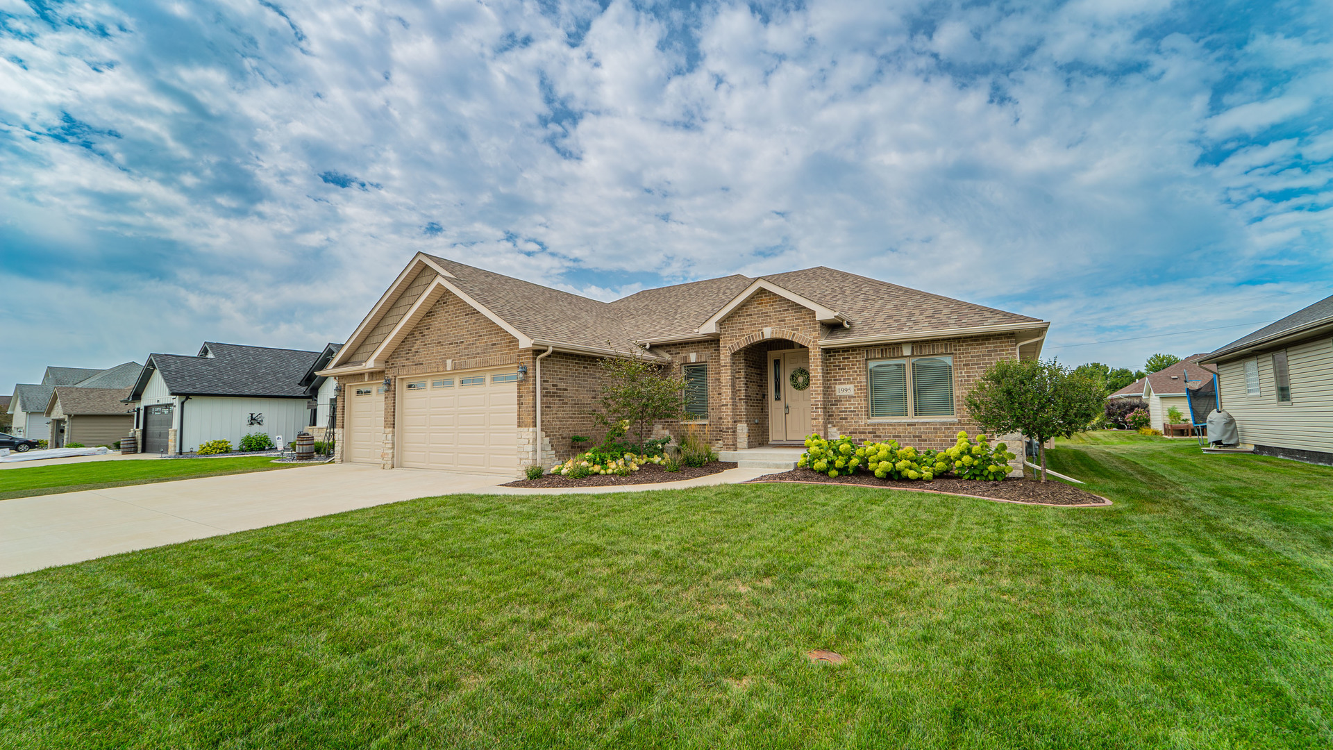 Property Photo: 1995 Craftsman Avenue IL 60914