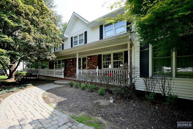 Property Photo:  101 East Crescent Avenue  NJ 07430 