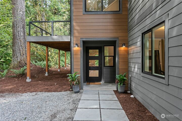 Property Photo:  18 Western Lane  WA 98229 