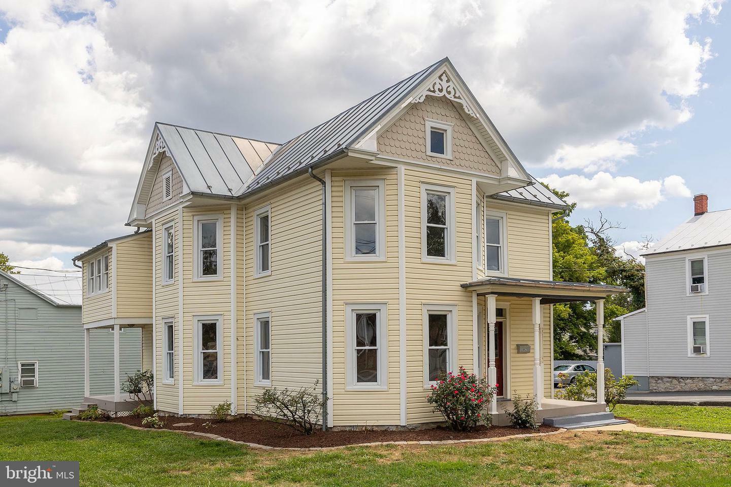 Property Photo:  802 S Braddock Street  VA 22601 