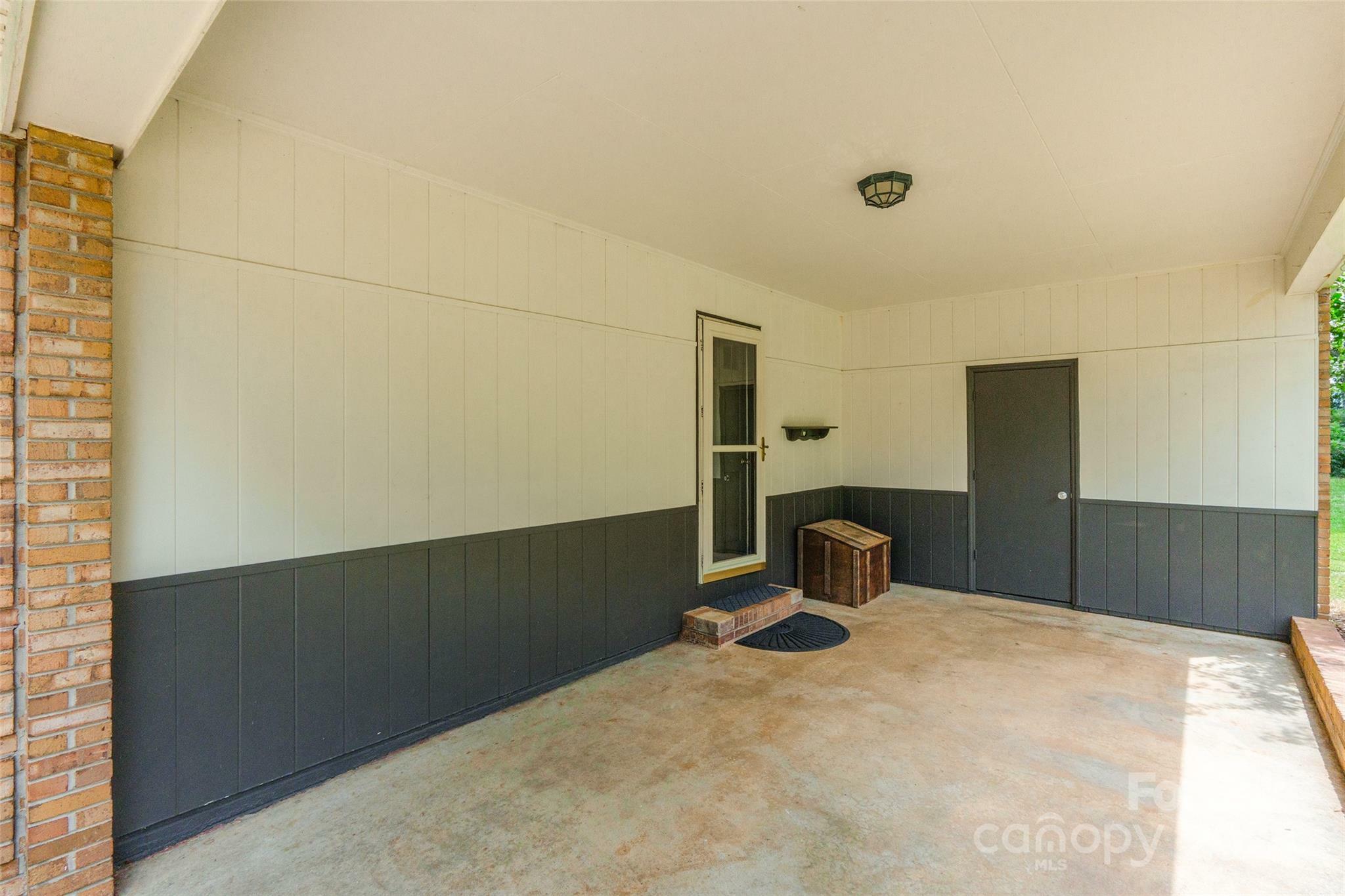 Property Photo:  261 Sherwood Circle  SC 29730 