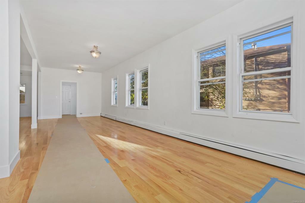 Property Photo:  503 Minnieford Avenue  NY 10464 