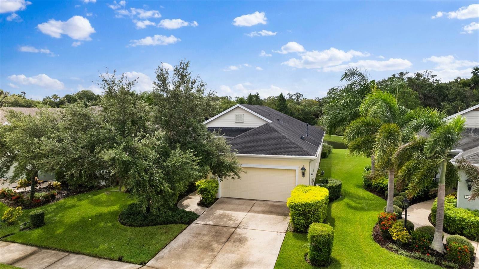 Property Photo:  4708 Woodbrook Drive  FL 34243 