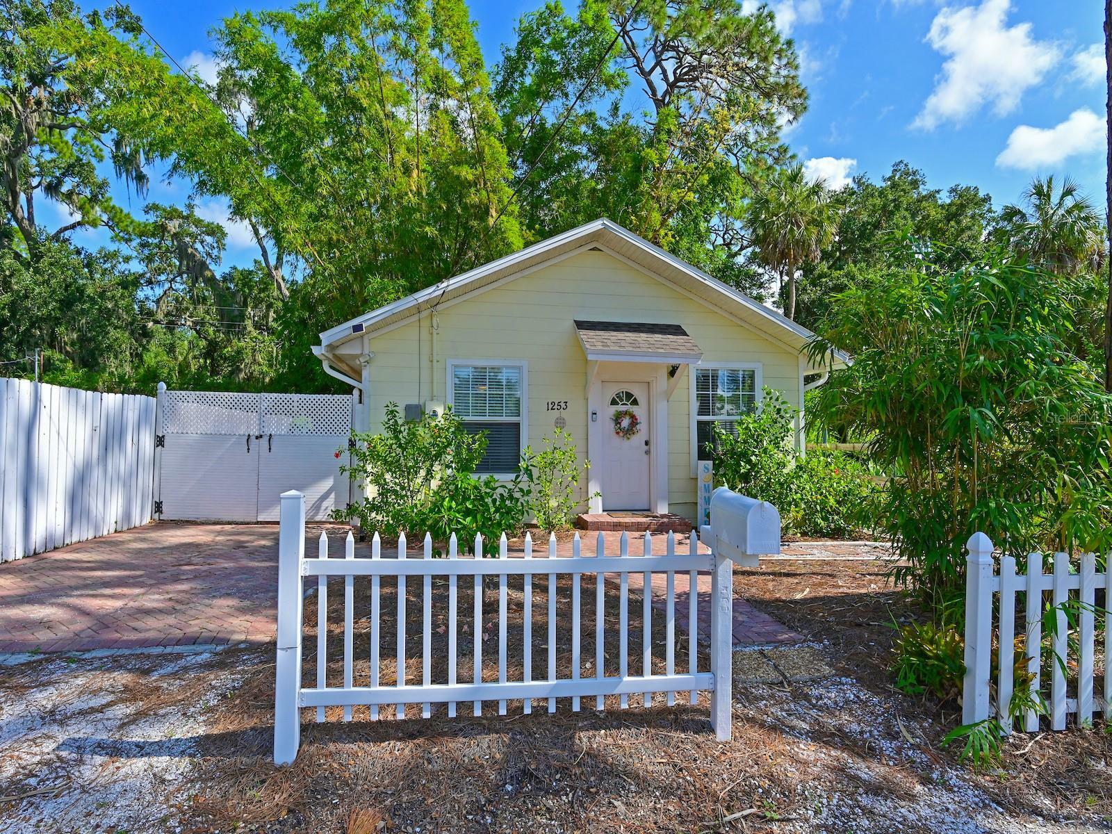 Property Photo:  1253 43rd Street  FL 34234 