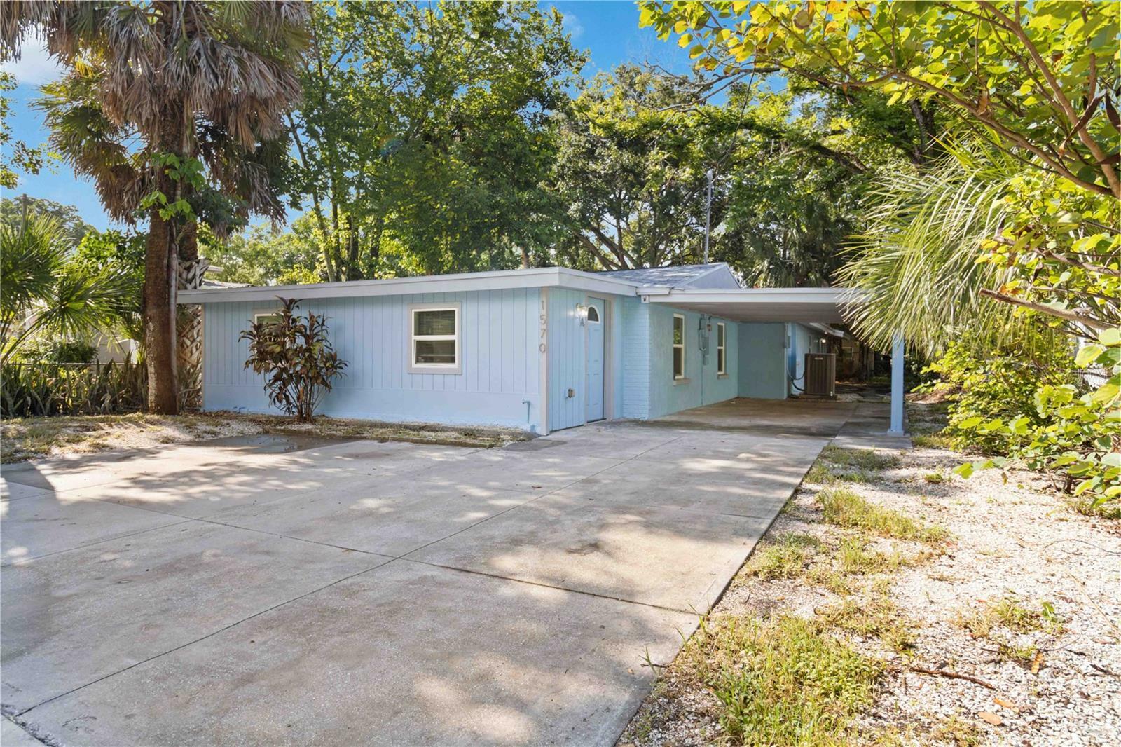 Property Photo:  1570 28th Street  FL 34234 