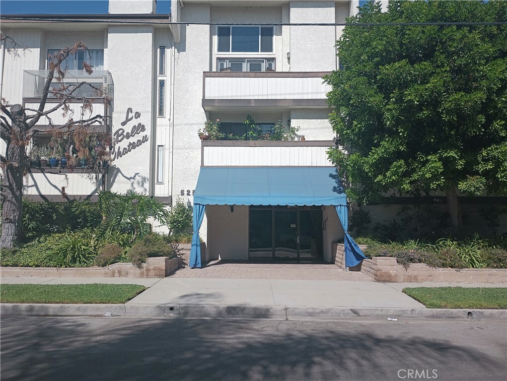 Property Photo:  5255 Bellingham Avenue 214  CA 91607 