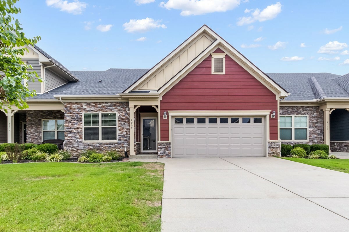 Property Photo:  2909 Stuyvesant Ln  TN 37128 