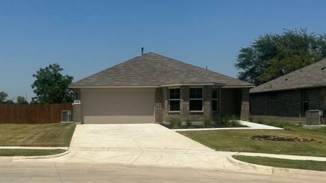 Property Photo:  336 Bronze Circle N  TX 76082 