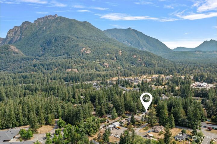 Property Photo: 13410 432nd Avenue SE WA 98045