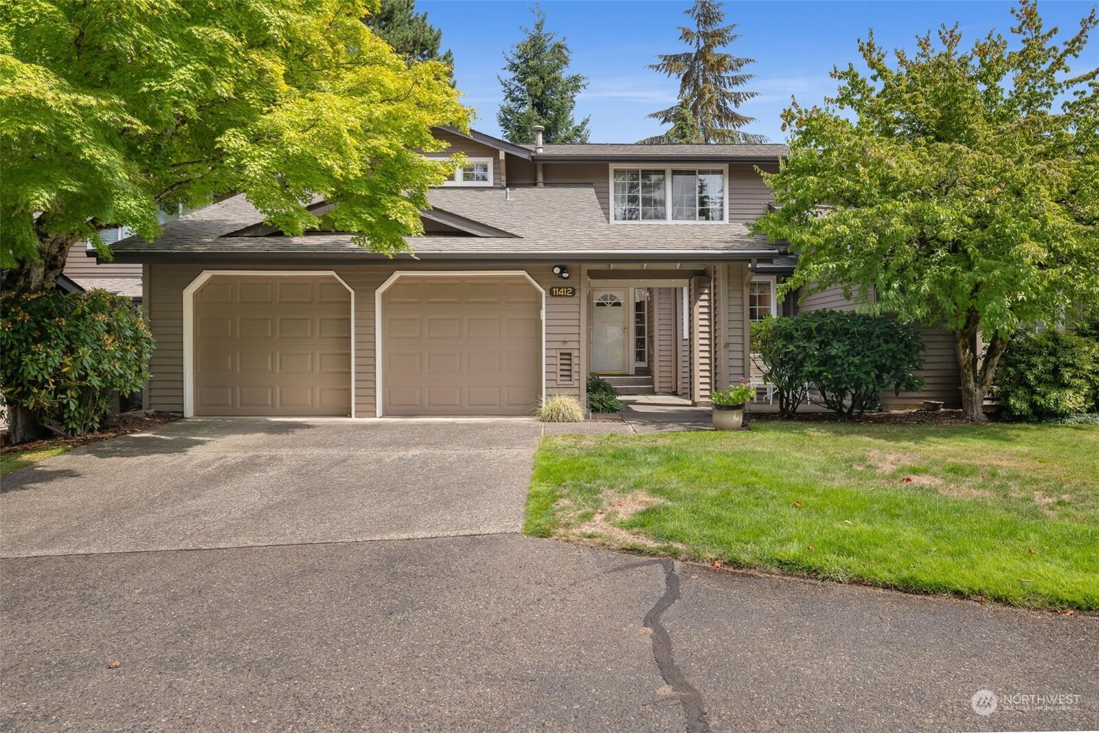 Property Photo:  11412 SE 66th Street  WA 98006
