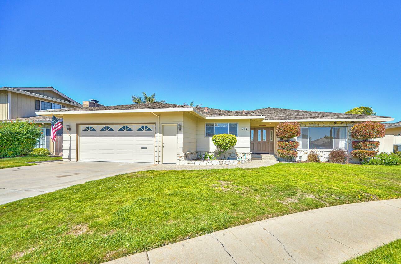 Property Photo:  964 Saint Andrew Court  CA 93901 