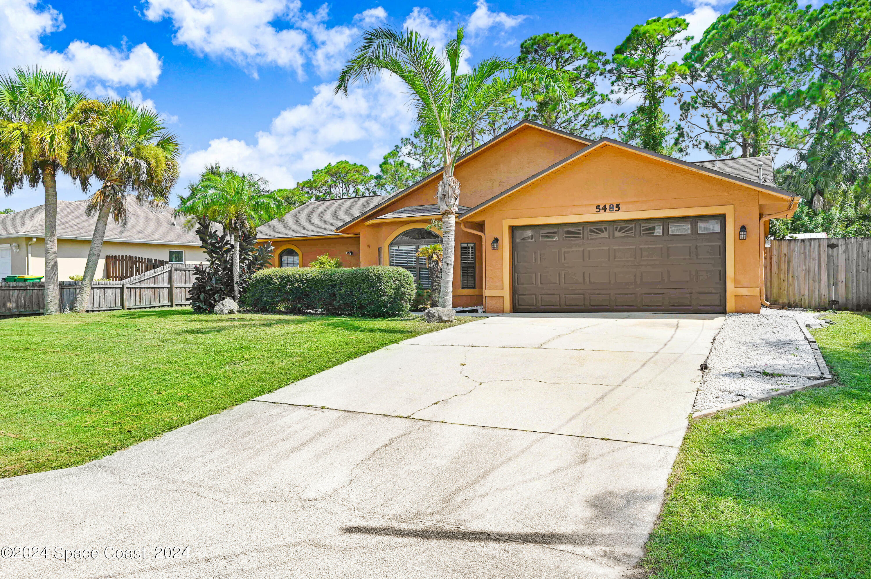 5485 Friendly Street  Cocoa FL 32927 photo