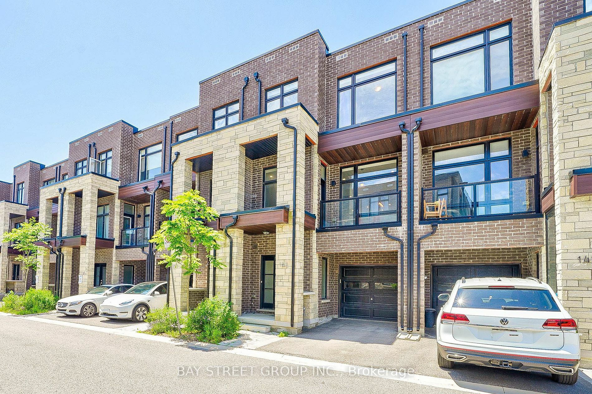 Property Photo:  146 Pageant Ave  ON L4H 4R7 