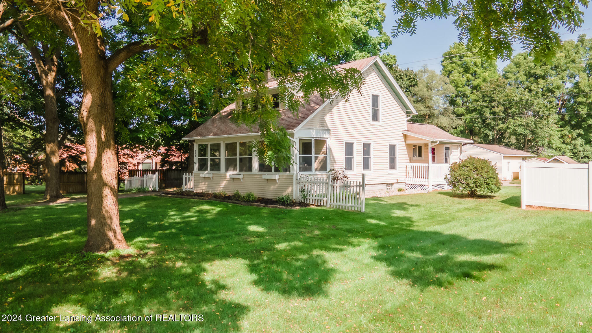 Property Photo:  1298 Haslett Road  MI 48840 