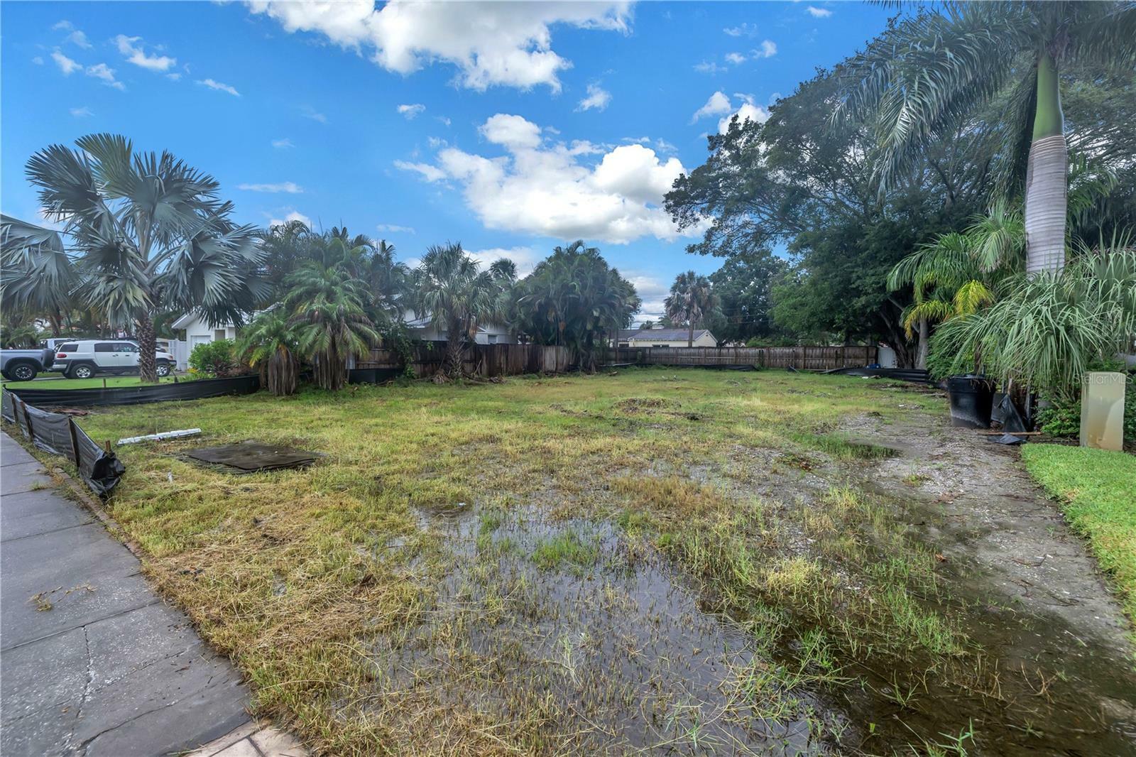 Property Photo:  945 Snell Isle Boulevard NE  FL 33704 