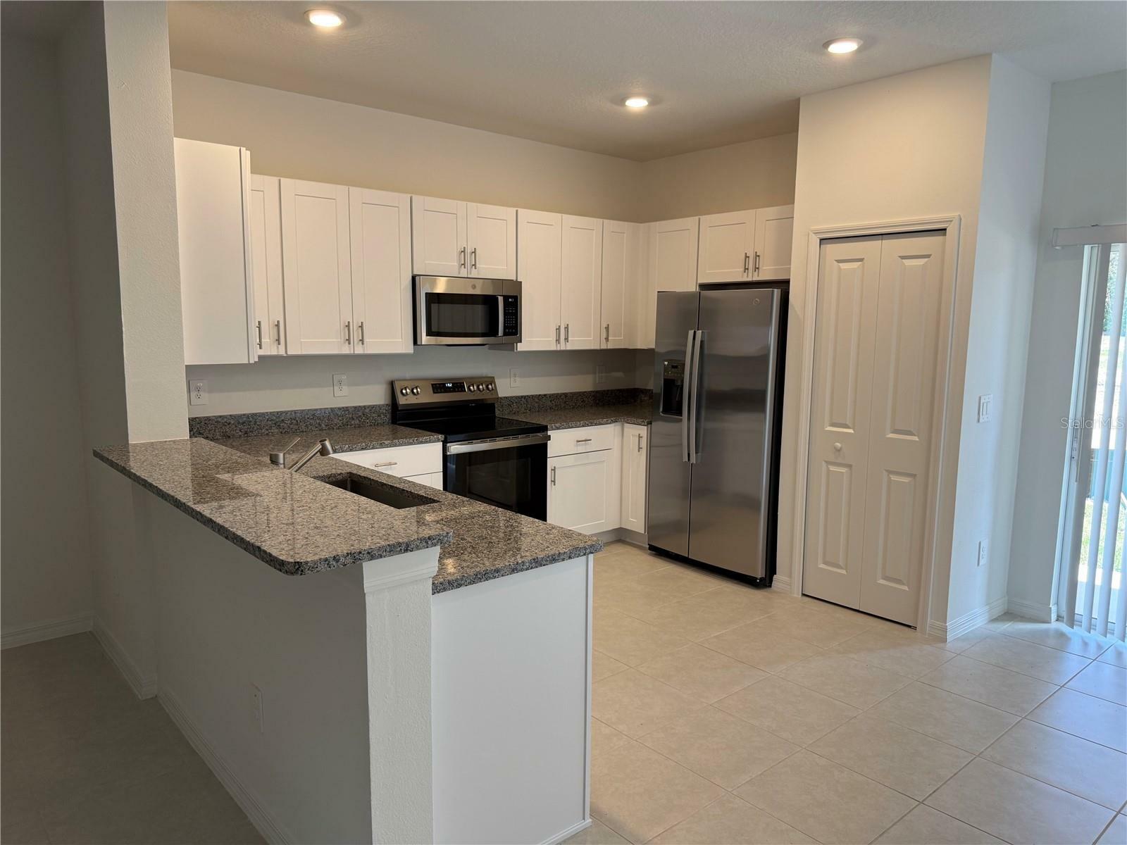 Property Photo:  10130 Honey Hammock Way  FL 33576 