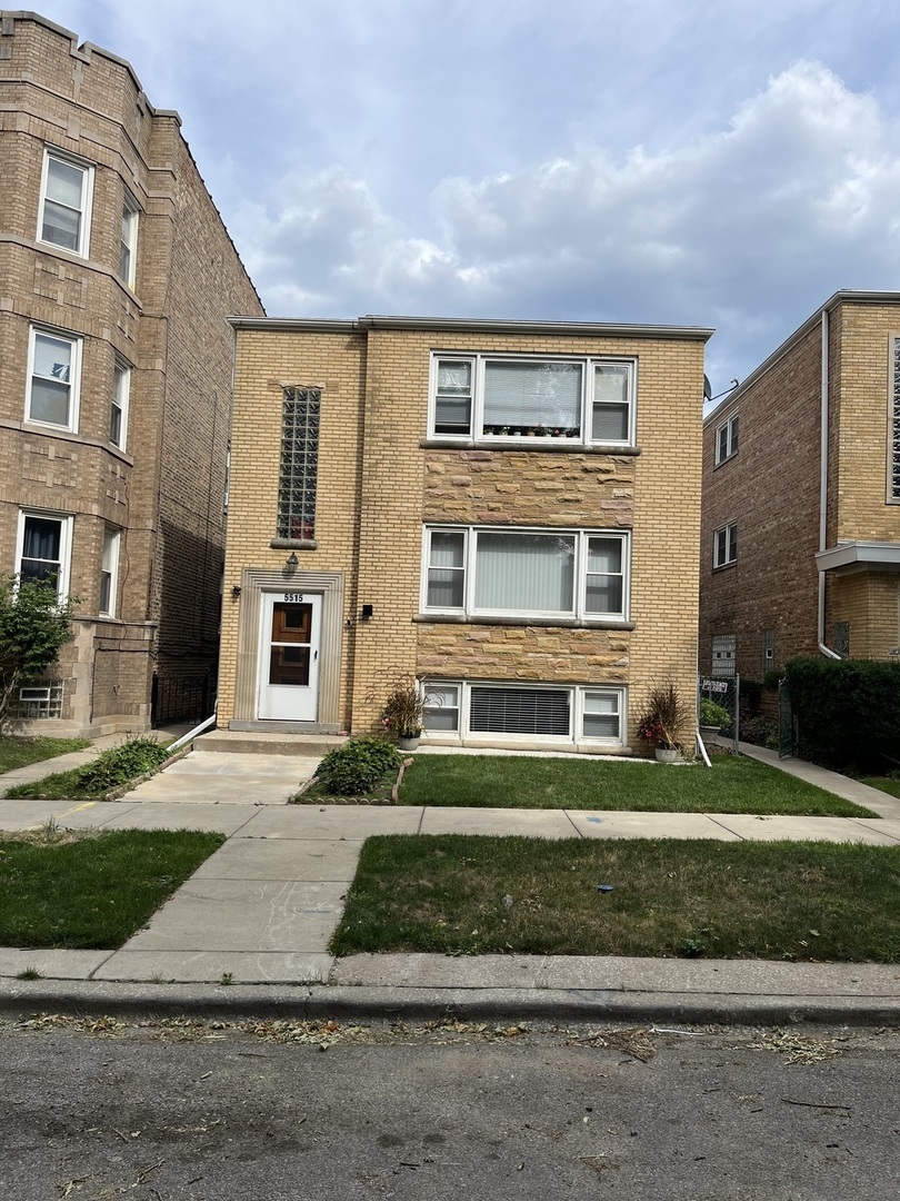 Property Photo: 5515 N Artesian Avenue 1 IL 60625