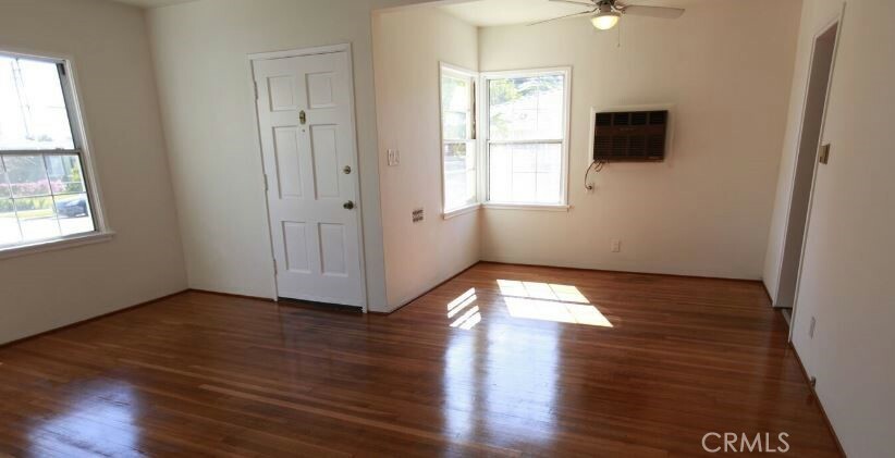 Property Photo:  2231 N Niagara Street  CA 91504 