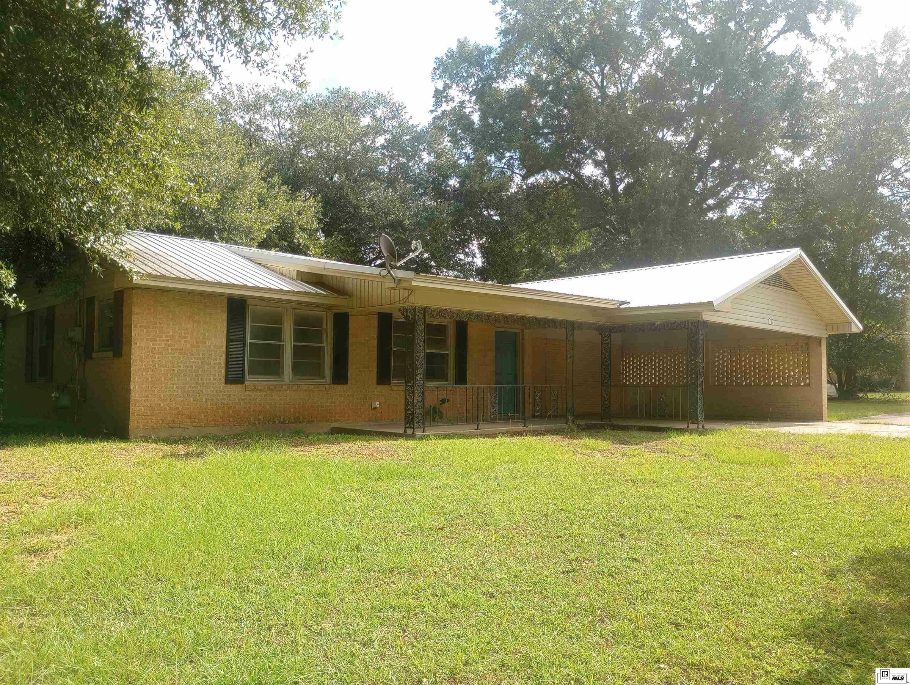 Property Photo:  727 Collinston Road  LA 71220 