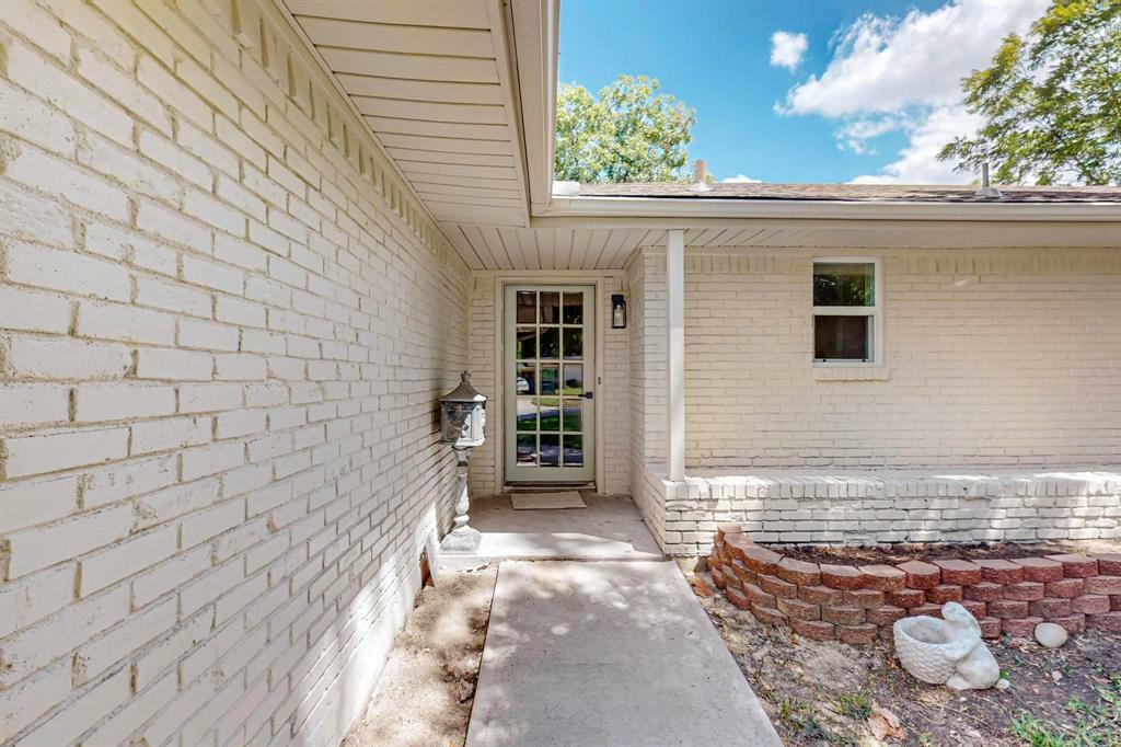 Property Photo:  704 Turner Boulevard  TX 75050 