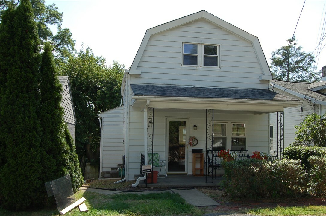 Property Photo:  8 Charlton St  PA 15205 