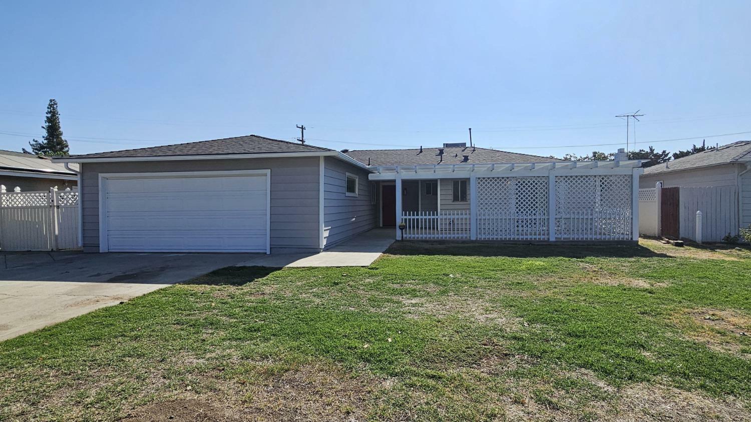 Property Photo:  4062 N Eddy Avenue  CA 93727 