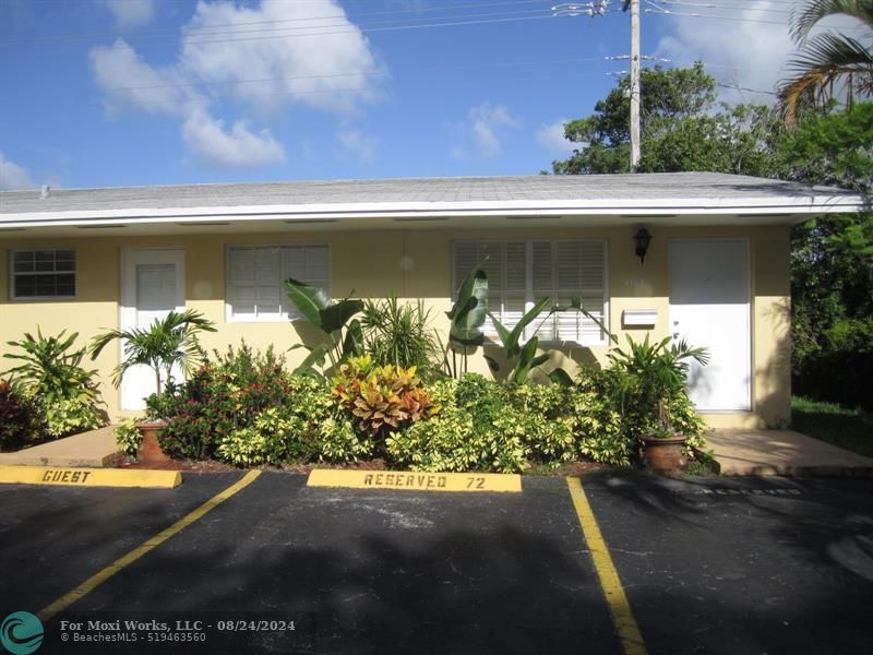 Property Photo:  4103 NE 13th Ave 80  FL 33334