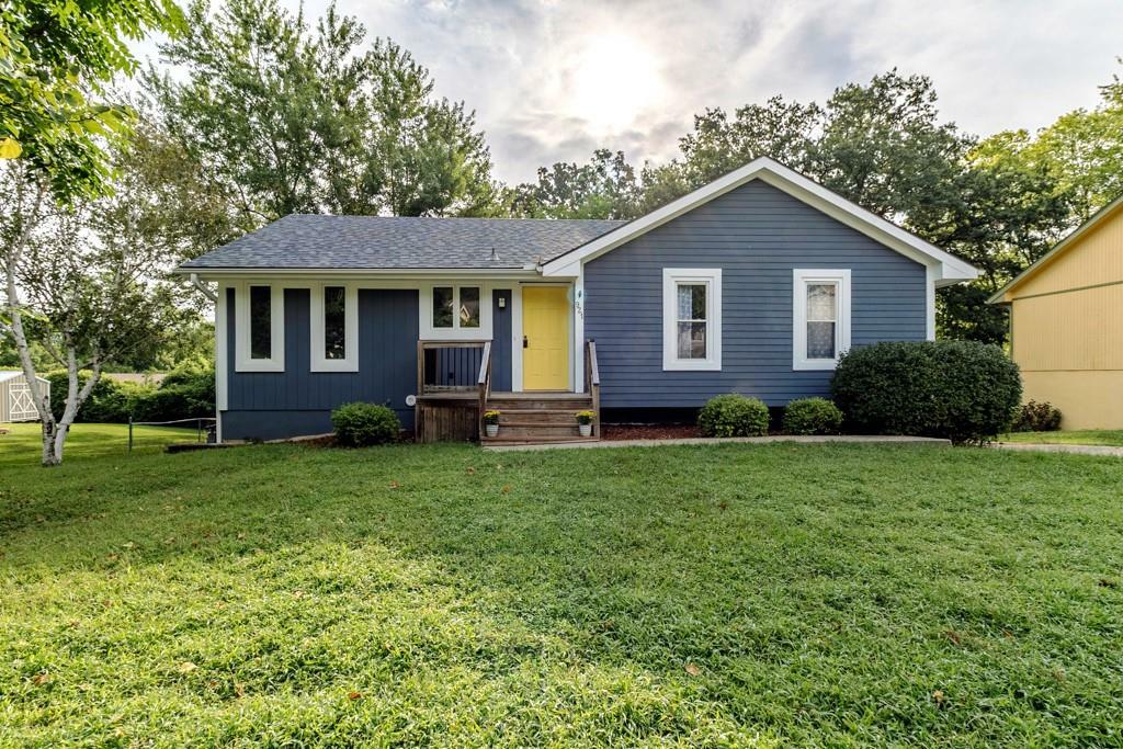 Property Photo:  921 Cosby Street  MO 64068 