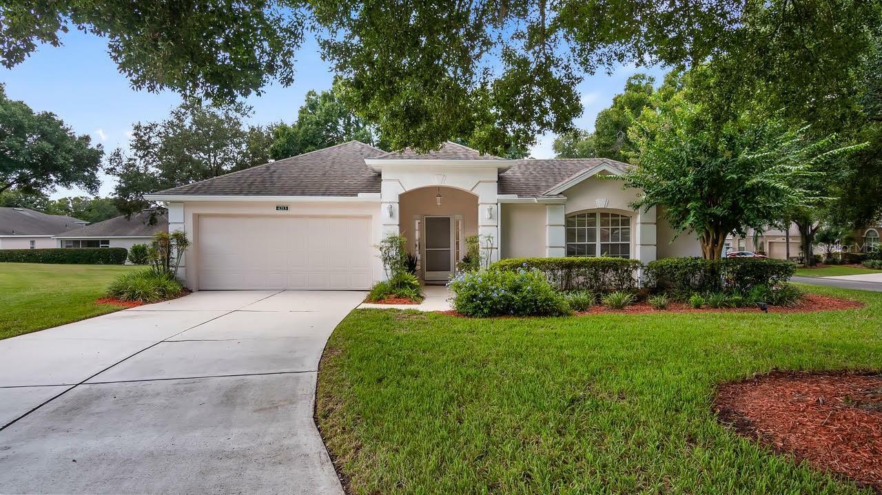 Property Photo:  4213 Whitemoor Court  FL 34711 